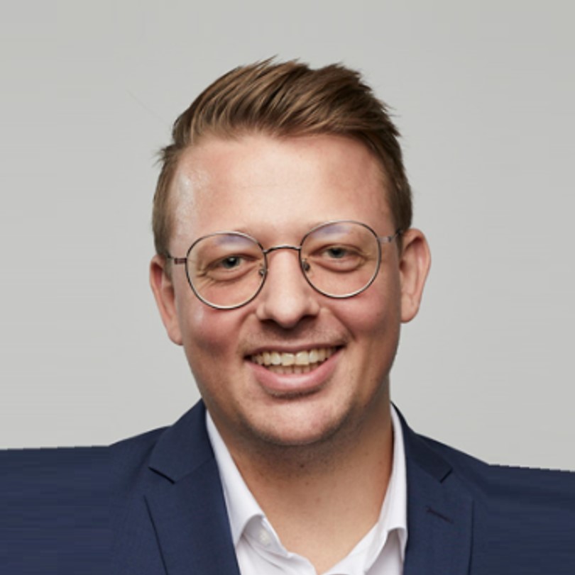 Dr. Maximilian Schmidt