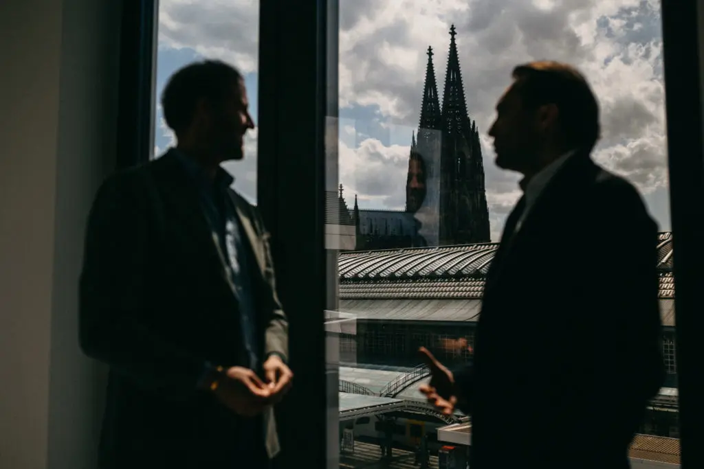 HRS – Die Neuaufstellung von HRS in Zeiten der Krisen